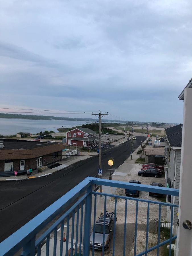 Misquamicut Beach Front Inn Westerly Exterior photo
