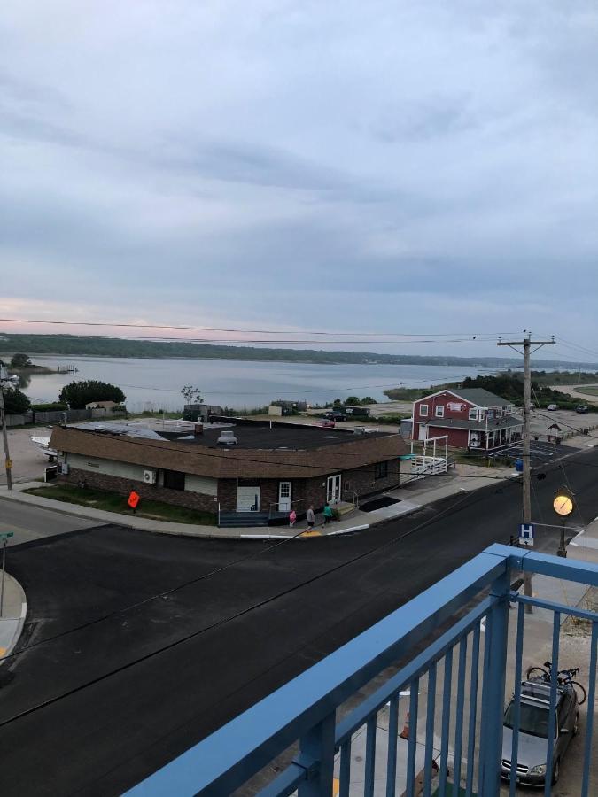 Misquamicut Beach Front Inn Westerly Exterior photo